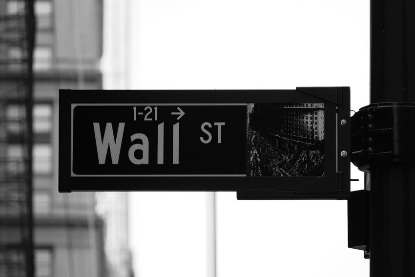 Menkul Kıymetler Piyasaları ve Yatırım Bankacıları