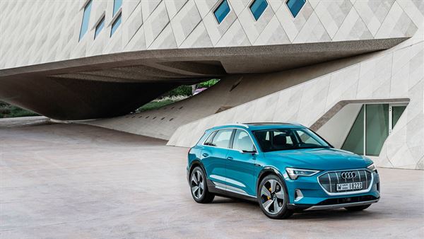 Audi e-tron teslimatları pil kasveti nedeniyle gecikecek