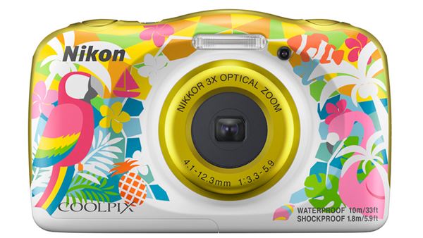Nikon, çocuklar için ürettiği fotoğraf makinesini tanıttı