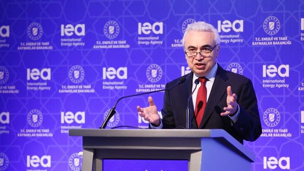 UEA Başkanı Birol: Petrol fiyatlarında çok yüksek artış olmaz