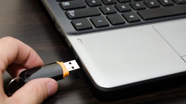 USB bellek takılı bilgisayarlarda Windows 10 Mayıs 2019 güncellemesi yapılamayacak